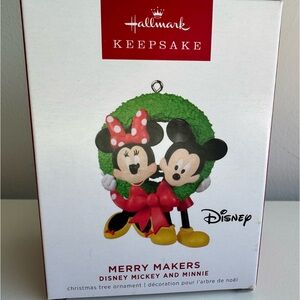 Hallmark Keepsake Ornament 2022 Disney Mickey And Minnie Merry Makers